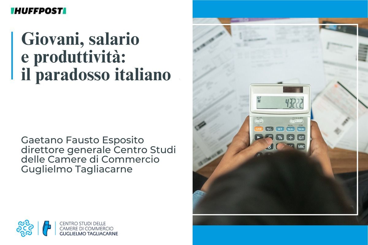 Screenshot del titolo dell'articolo "Giovani, salario e produttività: il paradosso italiano" e sullo sfondo l'immagine di un giovane col cellulare 